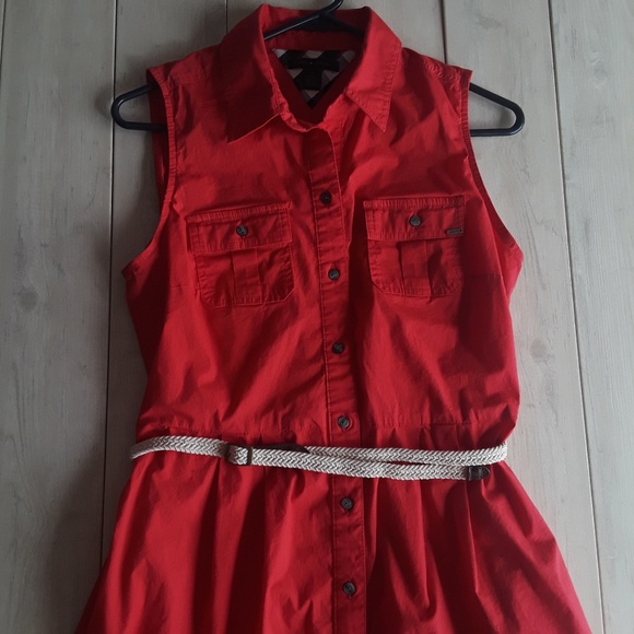 Tommy Hilfiger Dresses & Skirts - Tommy Hilfiger M dress with pockets  button down